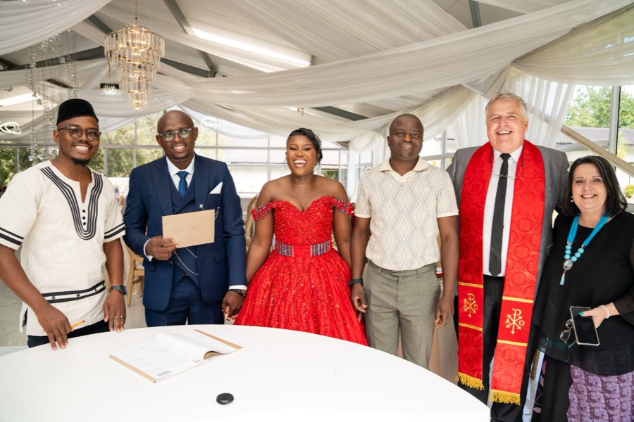 Wedding ceremony by Dr. Gerrit Rademeyer in Calitzdorp